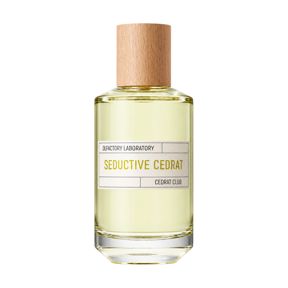 Liquides Imaginaires SEDUCTIVE CEDRAT perfume bottle on transparent background